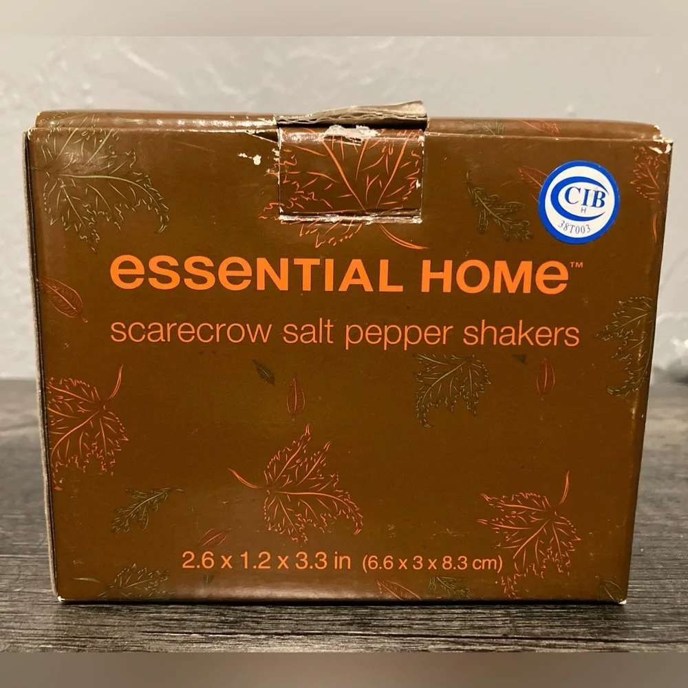 Vintage Essential Home Scarecrow Salt & Pepper Shakers